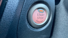 Nissan Juke 1.5 dCi N-Connecta 5dr Diesel Hatchback